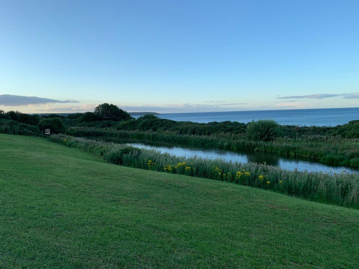 Sunrise Corner, The Bay Filey, Wi-Fi, Pets, Pool Apartment Exterior foto